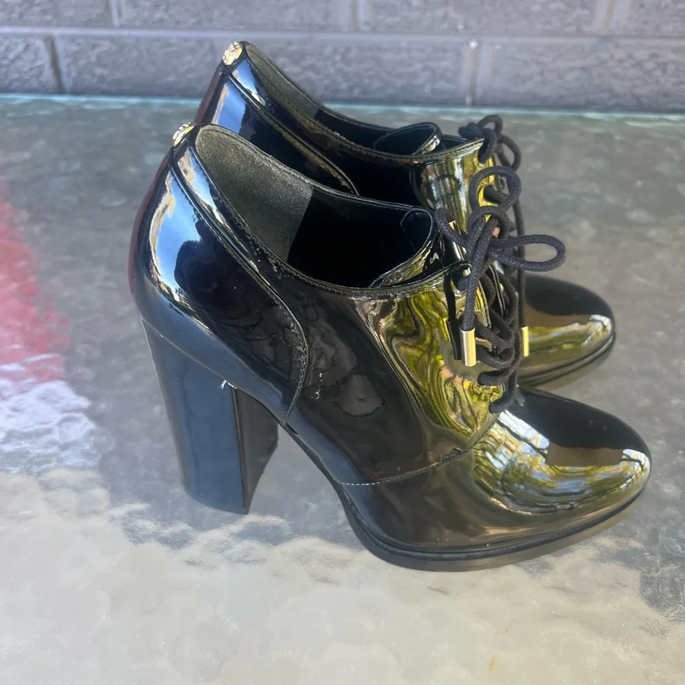 Guess Black Patent Leather Ankle Boots